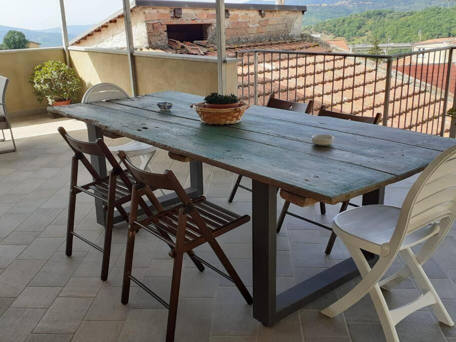 Casa Torre Con Terrazza Panoramica Villa Futani Eksteriør billede